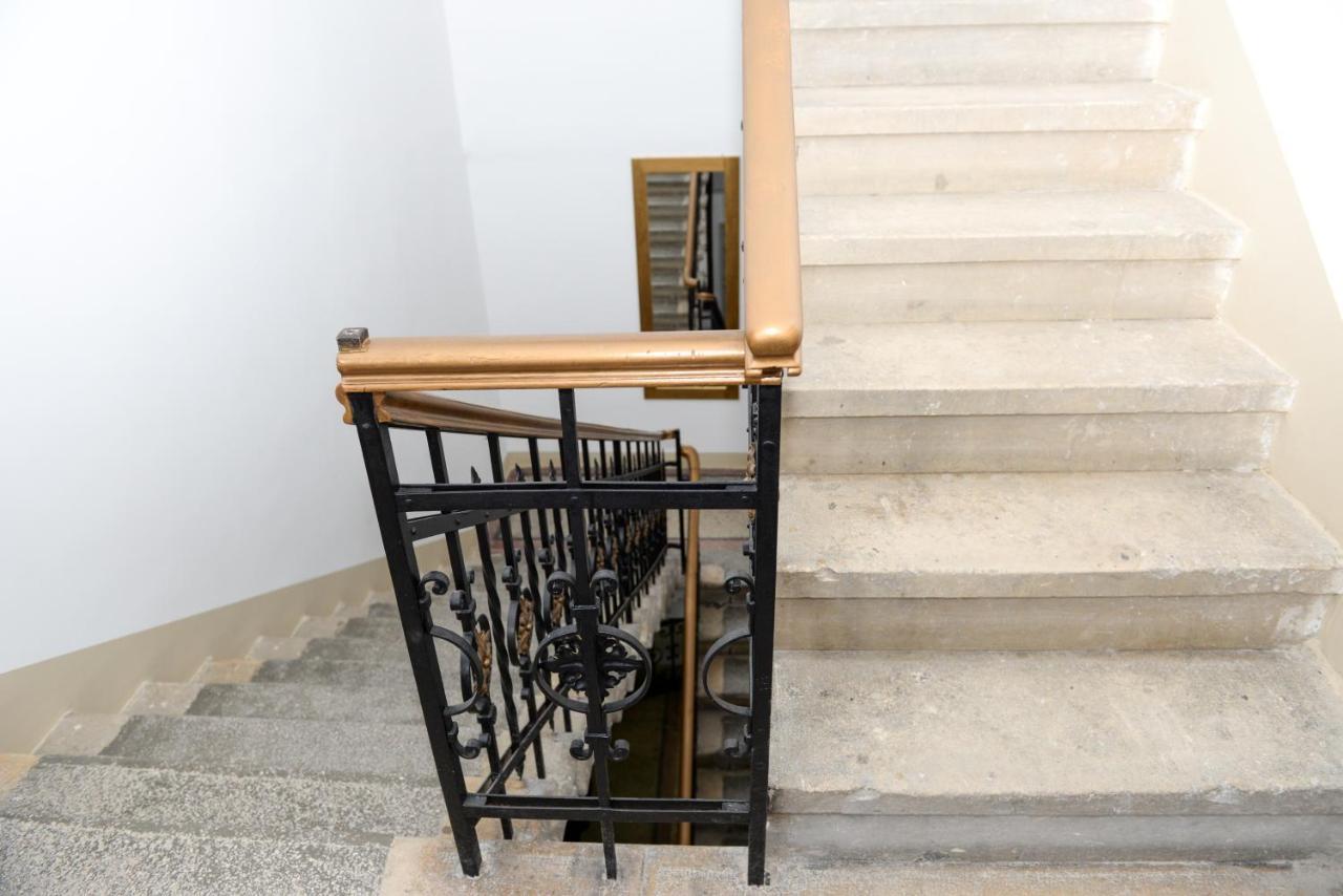 Modern Central-Near Unirii Square Apartment Cluj-Napoca Luaran gambar