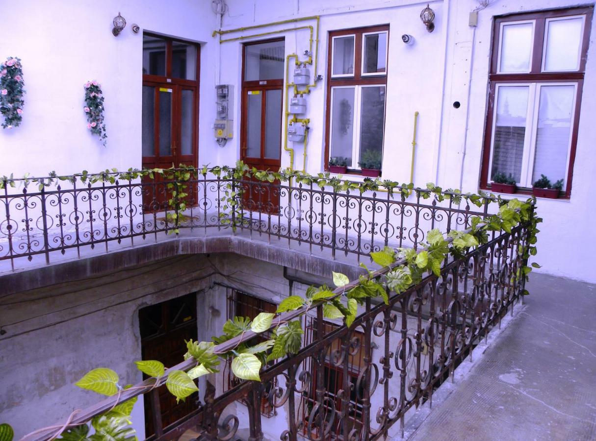 Modern Central-Near Unirii Square Apartment Cluj-Napoca Luaran gambar